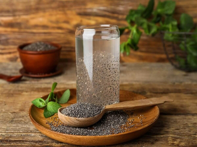 Chất béo thực vật là gì? Cách tận dụng có lợi cho sức khỏe 10 Hạt chia giàu omega-3 và chất xơ, giúp giảm viêm, bảo vệ tế bào và hỗ trợ sức khỏe tim mạch